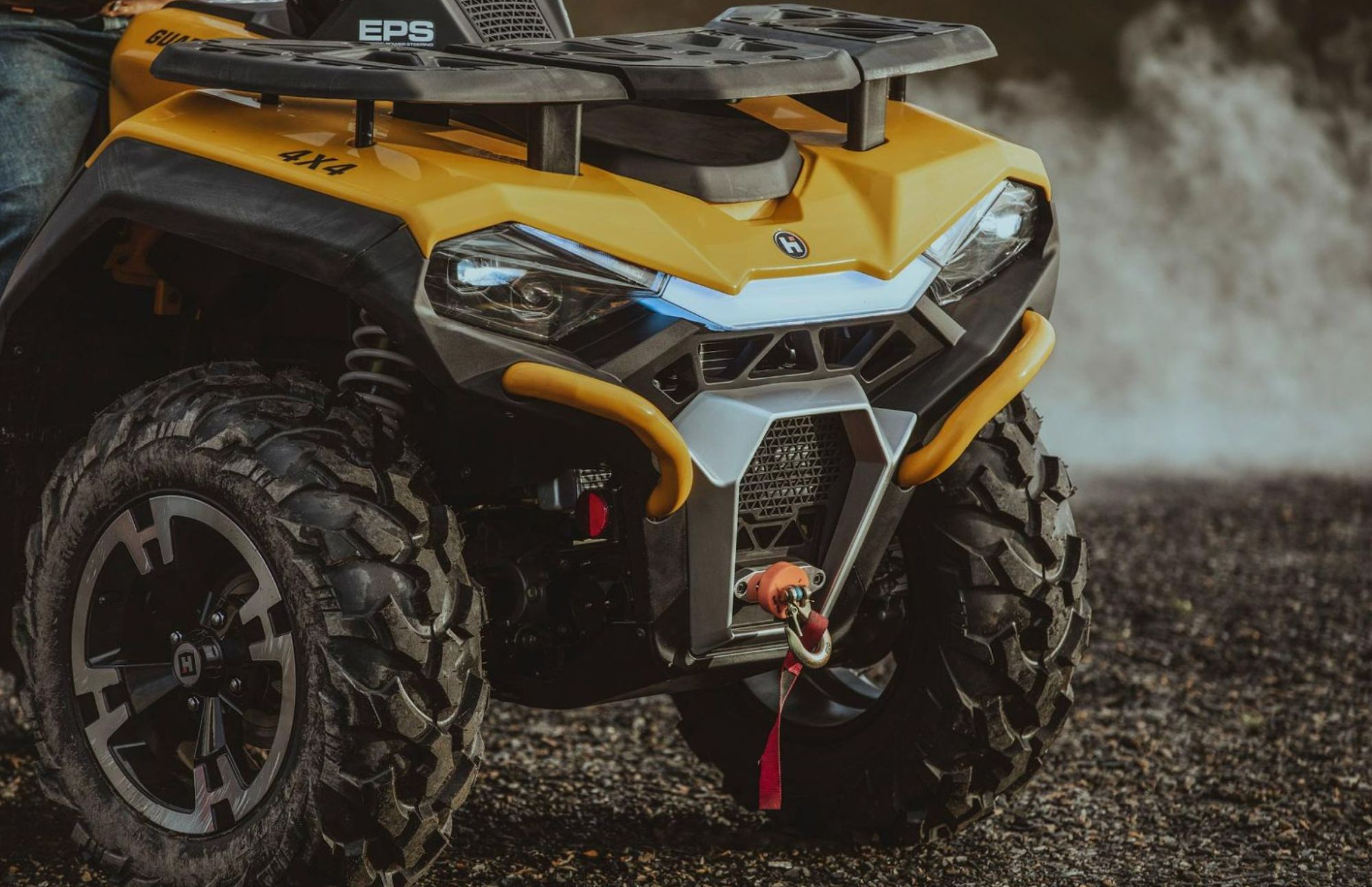 Quady Hisun w Małopolsce – legalne na drogę, praktyczne w gospodarstwie.