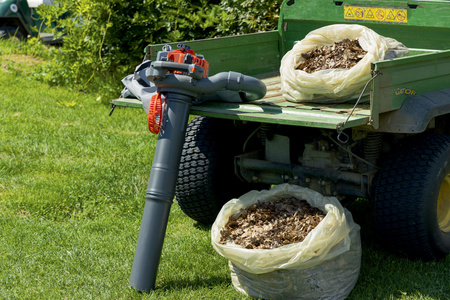 Dmuchawa Oleo-Mac BV 250 + zestaw do odkurzania 2w1 odkurzacz spalinowy, klasa premium 56609001E5Z OGRODY Oficjalny dystrybutor Autoryzowany dealer i serwis Oleo-Mac