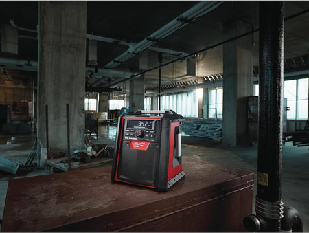 Radio budowlane akumulatorowe Milwaukee M18 RC-0 18V