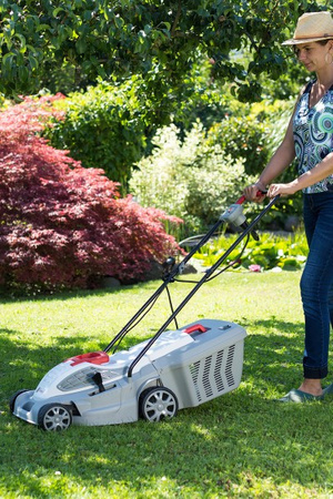 Kosiarka elektryczna 1400 w ierm 1434