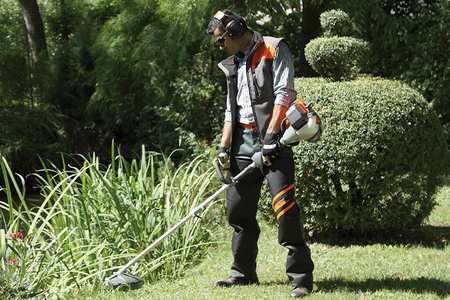 Kosa BCH 250 S Kosa spalinowa Wykaszarka Podkaszarka Podcinarka Trymer 1,4 KM PREMIUM 61469052E2 OGRODY Oficjalny dystrybutor Autoryzowany dealer i serwis Oleo-Mac