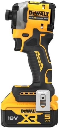 DCF850P2T-QW Zakrętarka udarowa 2 aku 5AH 18V XR