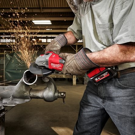 Szlifierka kątowa z hamulcem Milwaukee M18 FHSAG125XB-0X śr. 125 mm, 18 V, FUEL™, w walizce, bez wyposażenia