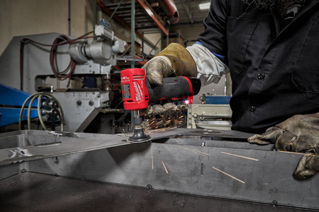 Szlifierka kątowa trzpieniowa Milwaukee M12 FDGA-0 50 mm, 12 V, FUEL™ bez wyposażenia