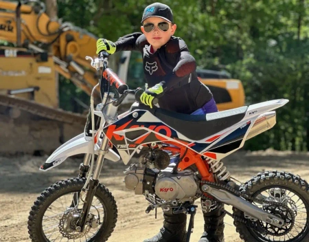 Pit Bike KAYO 50 KMB – idealny pierwszy motocykl dla dziecka od 4 lat