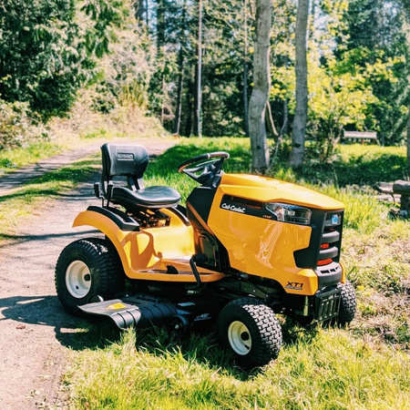 Traktorek Cub Cadet XT1 OR95 traktorek ogrodowy kosiarka samojezdna spalinowa do trawy 320L / 6.20 13C8A1CB603 OGRODY Oficjalny dystrybutor Autoryzowany sklep i serwis CubCadet