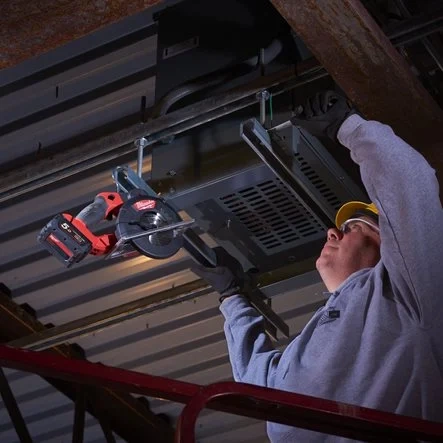 Piła tarczowa do metalu Milwaukee M18 FMCS-0X 57 mm, 18 V, FUEL™, w walizce, bez wyposażenia