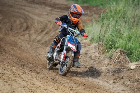 Pit bike MRF 80 Runner – idealny motocykl dla dzieci 7–10 lat